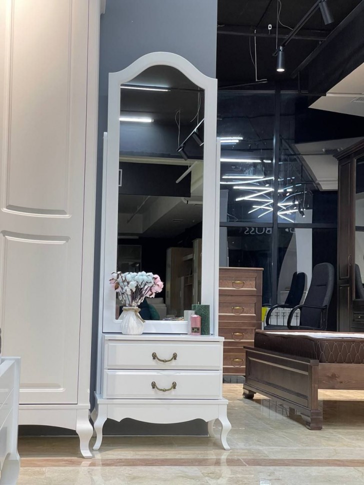 Зеркало напольное "Авиньон" Зеркало напольное "Авиньон"